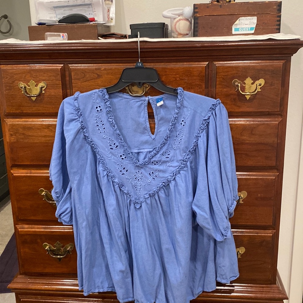 Old Navy Light Blue top 3X